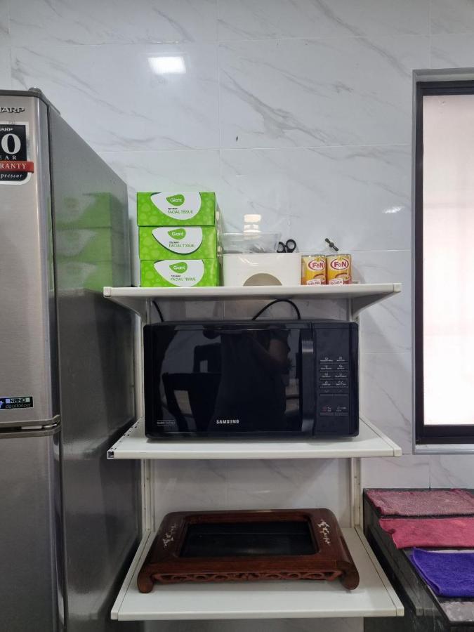 Three-Bedroom House At Tyara Homestay Sunway Petaling Jaya Esterno foto