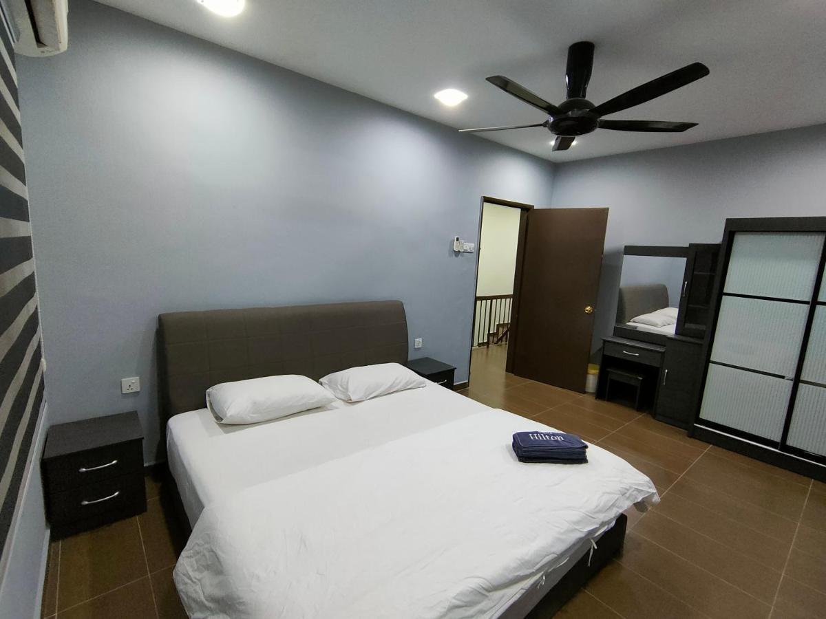 Three-Bedroom House At Tyara Homestay Sunway Petaling Jaya Esterno foto