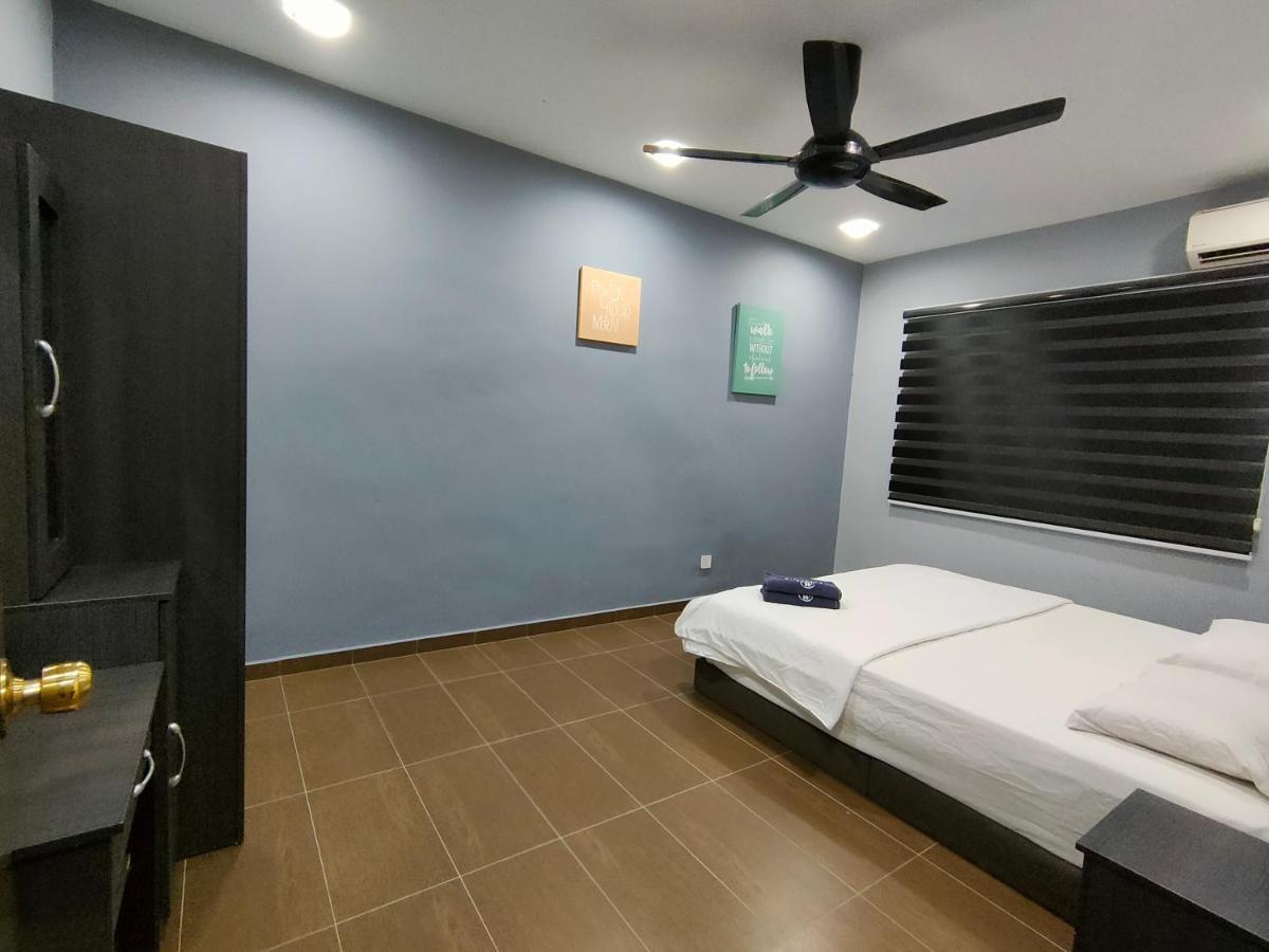 Three-Bedroom House At Tyara Homestay Sunway Petaling Jaya Esterno foto